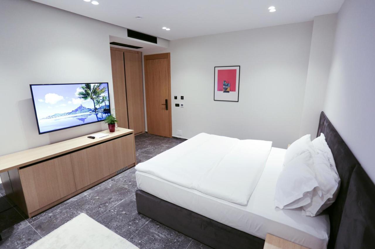 Hotel 12 Gjakova Kültér fotó