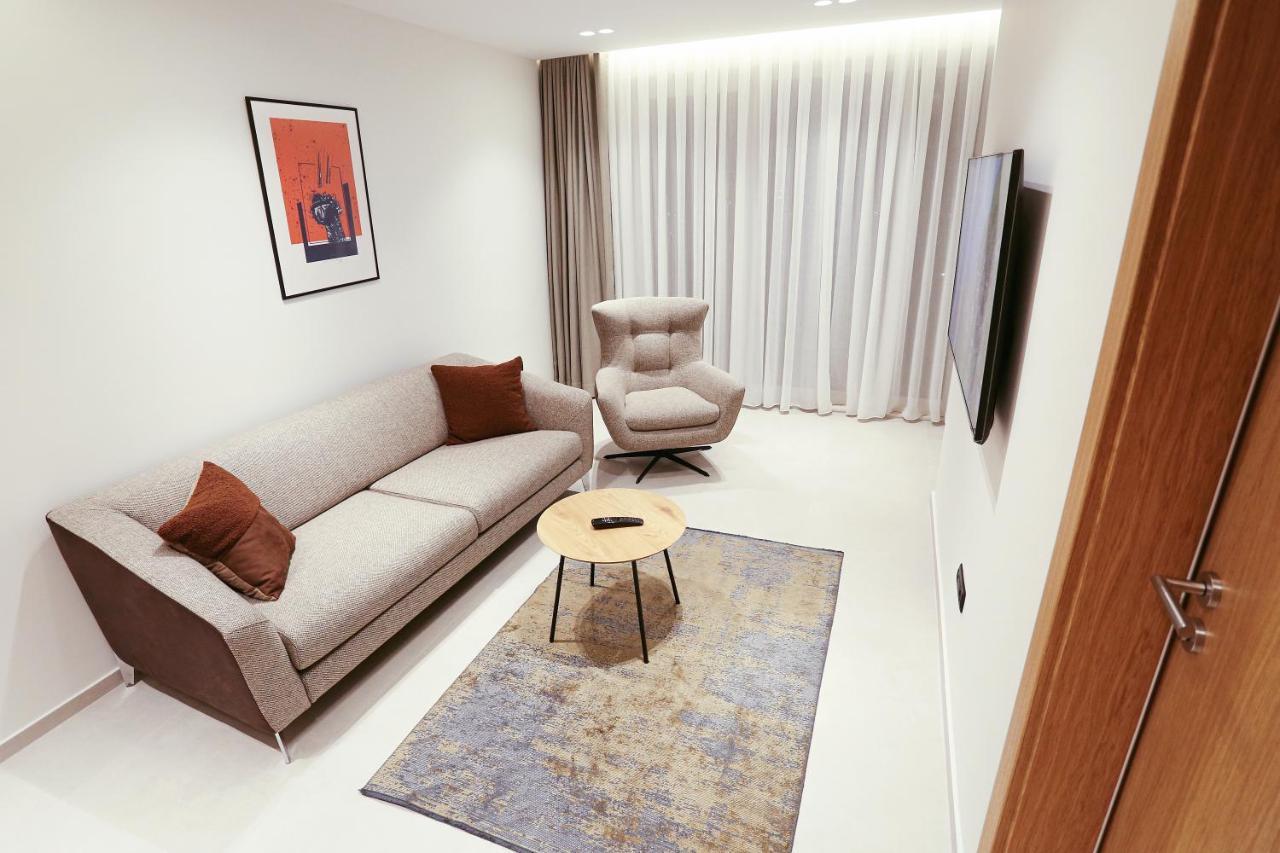 Hotel 12 Gjakova Kültér fotó