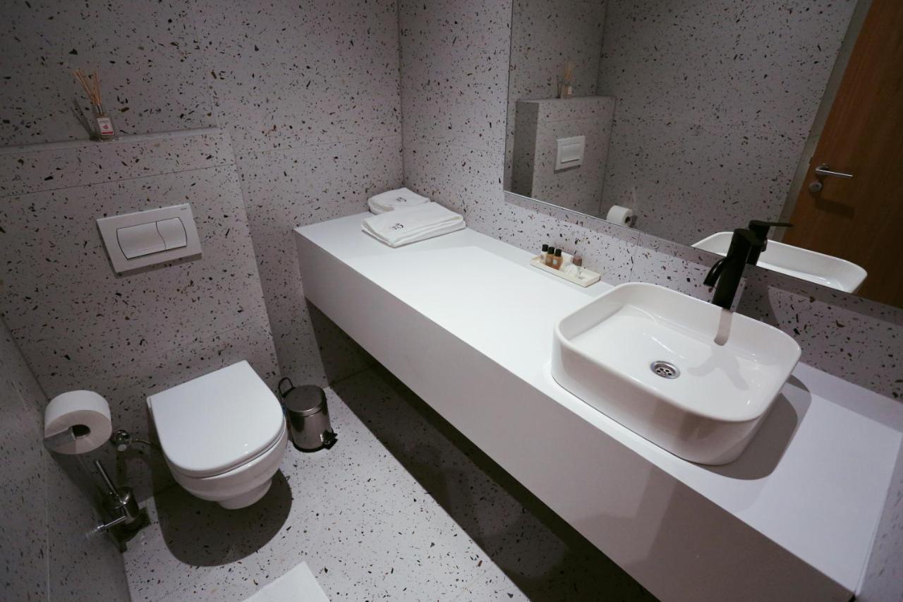 Hotel 12 Gjakova Kültér fotó