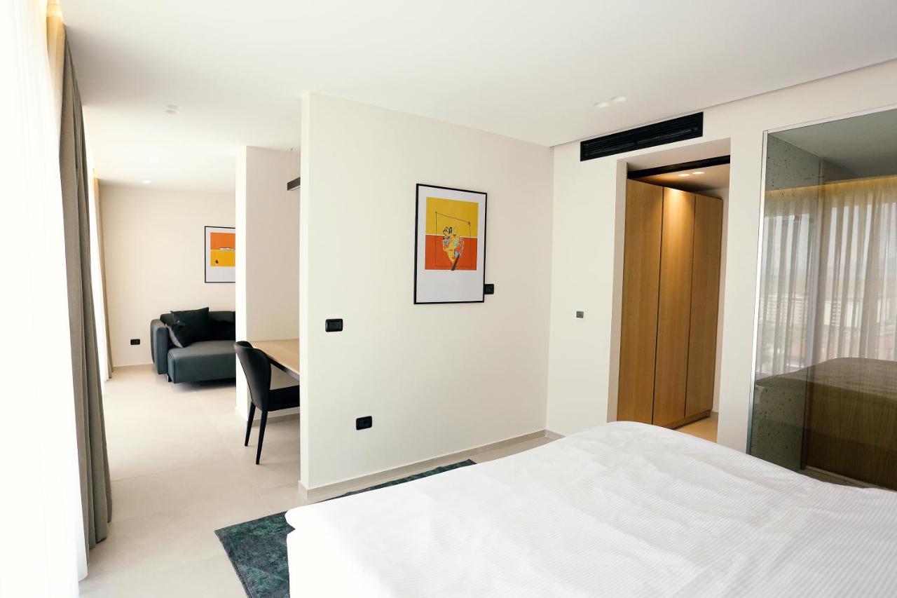 Hotel 12 Gjakova Kültér fotó