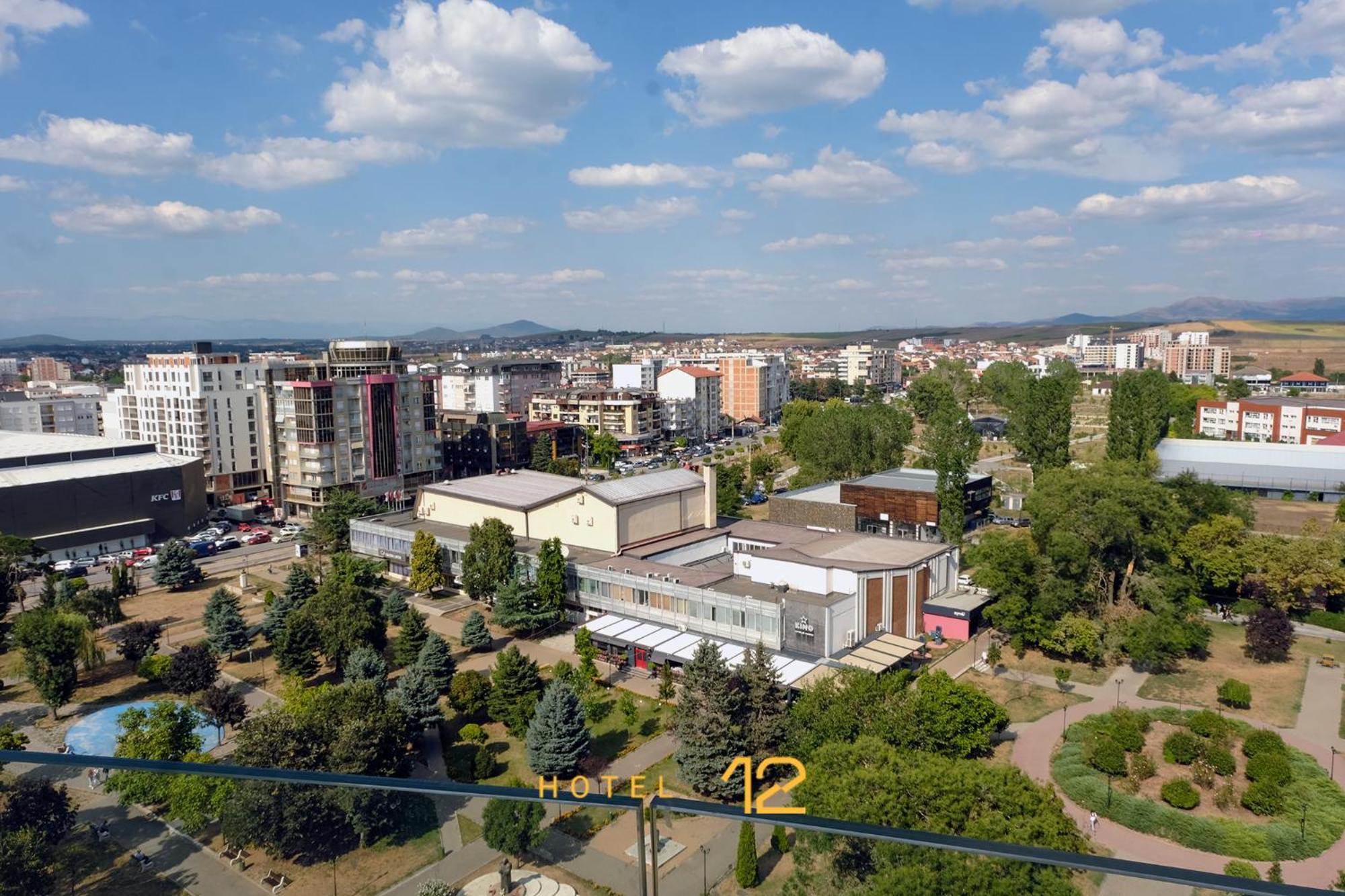 Hotel 12 Gjakova Kültér fotó