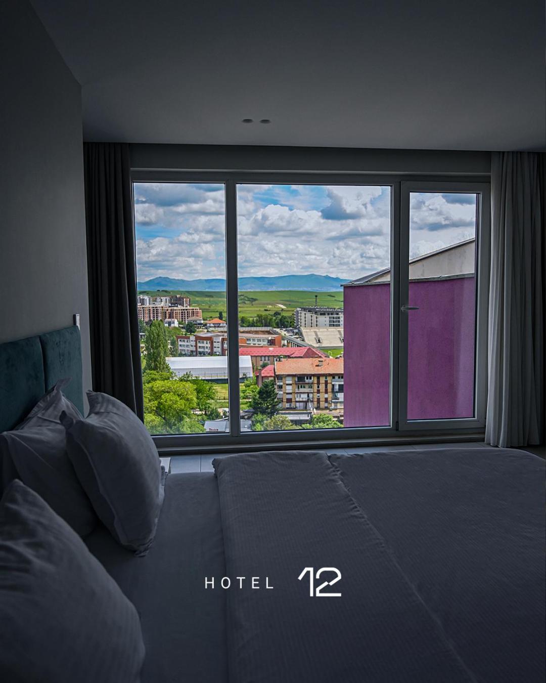 Hotel 12 Gjakova Kültér fotó